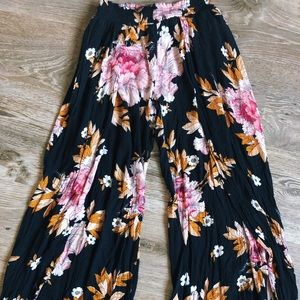 Billabong Floral-Boho Palazzo Pants!